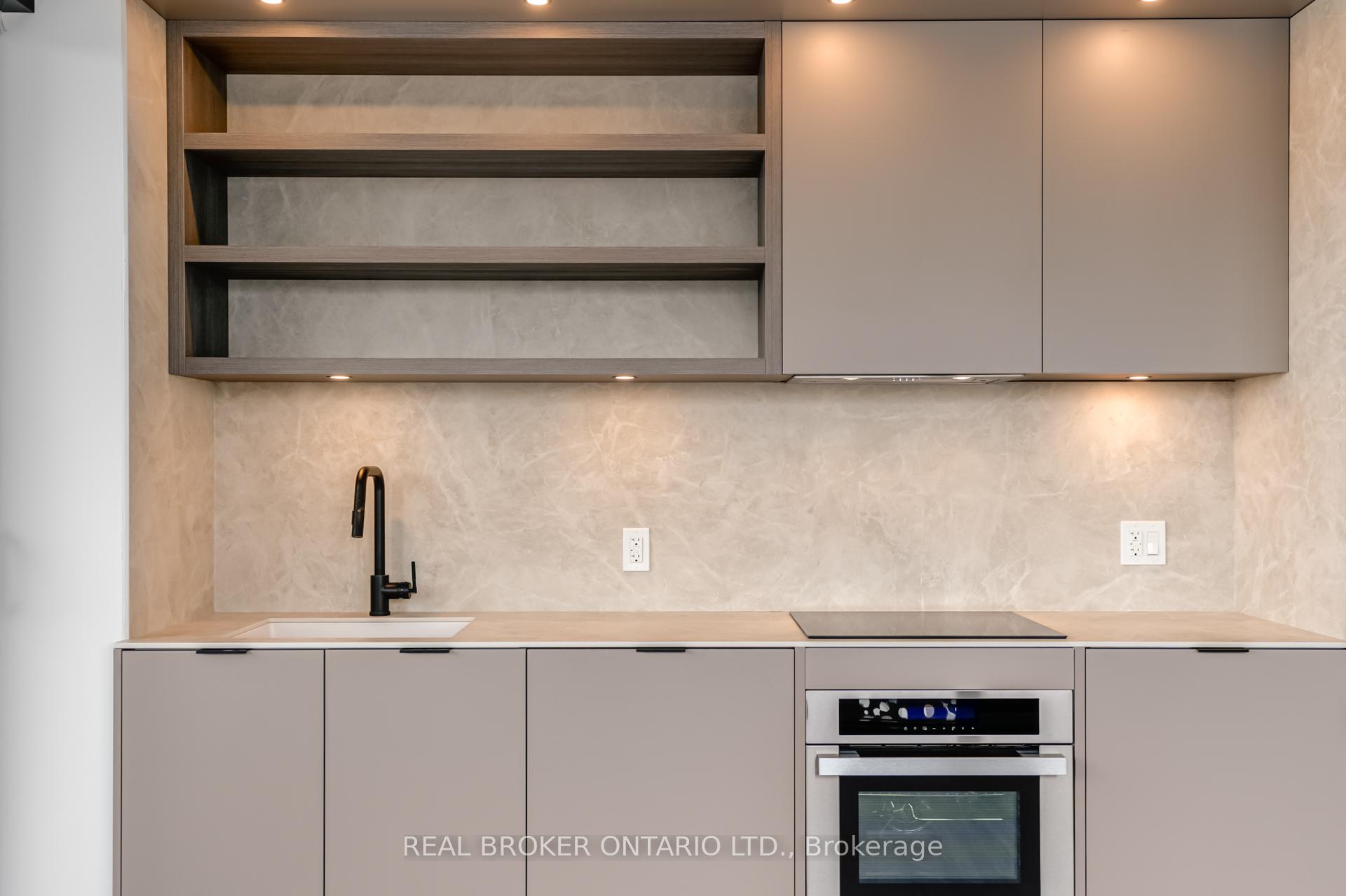 3 Bedrooms Condo at 55 Charles St, Toronto For sale