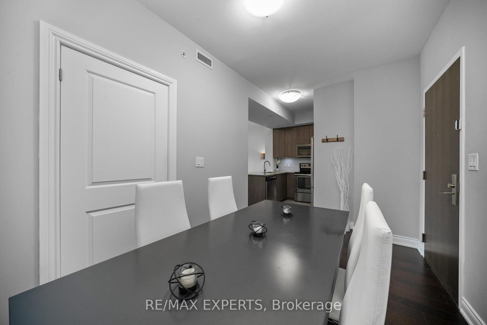 1 Bedroom Condo at 86 Woodbridge, Vaughan For sale