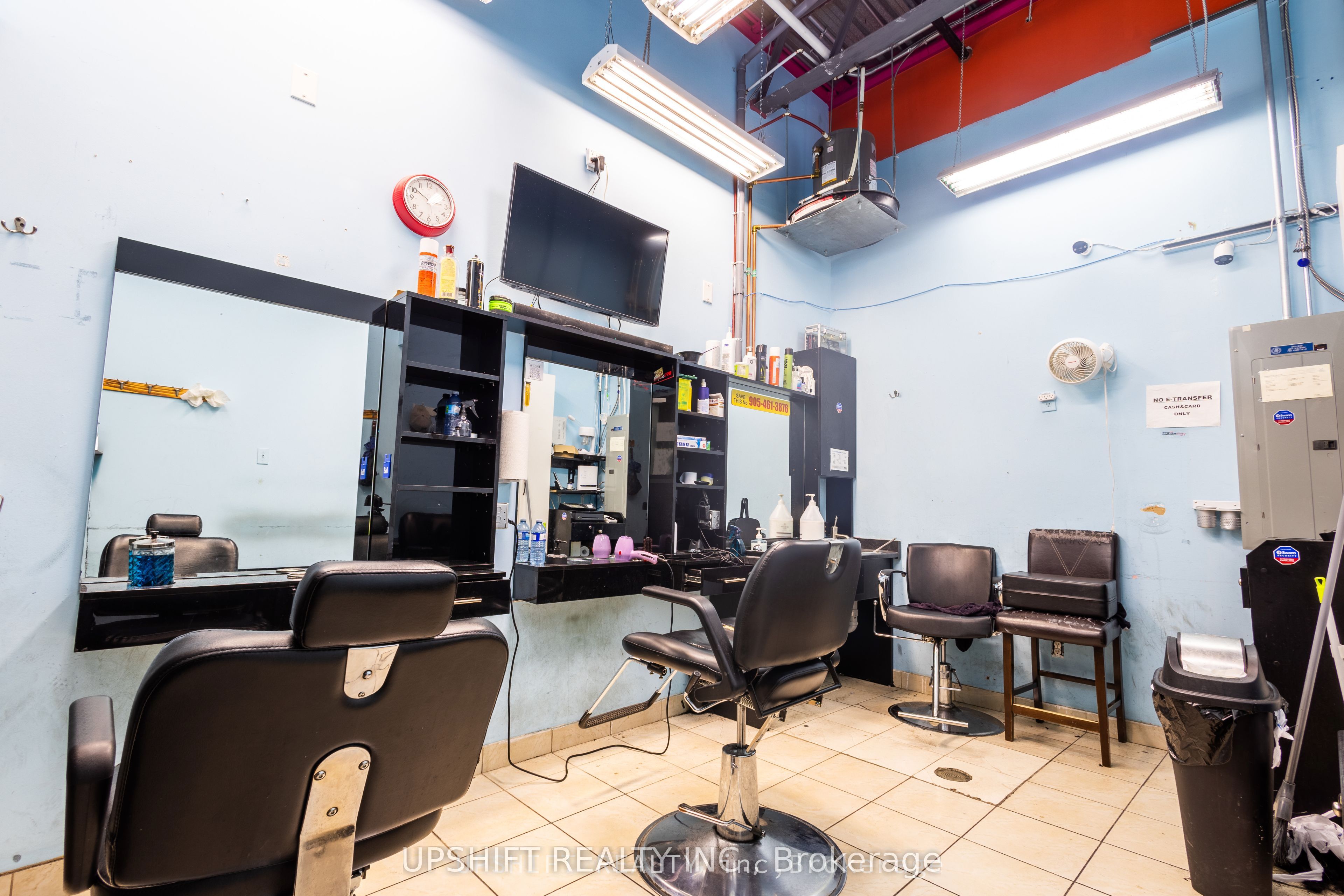 7215 Goreway Drive, #1E33