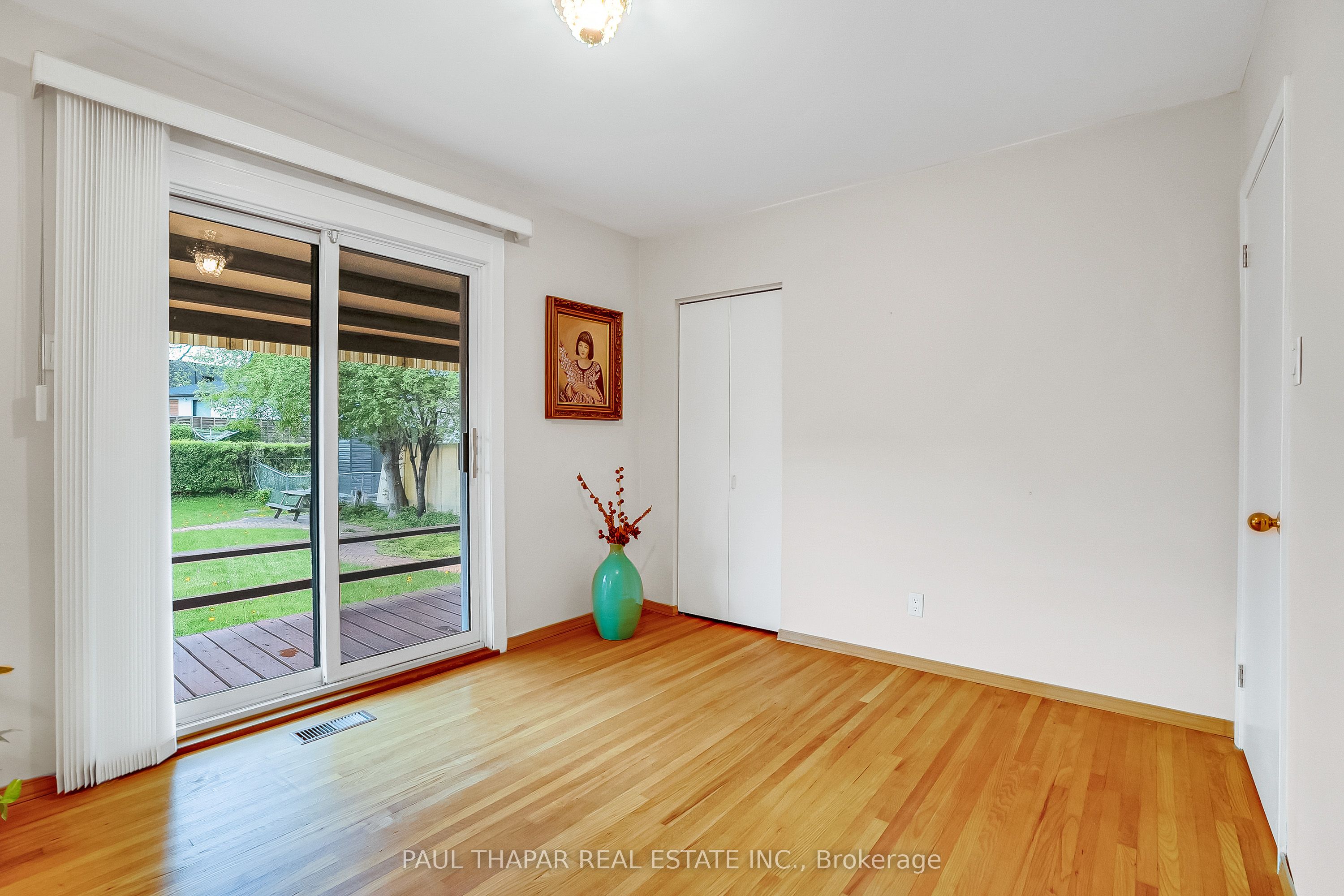 64 Grove Park Crescent