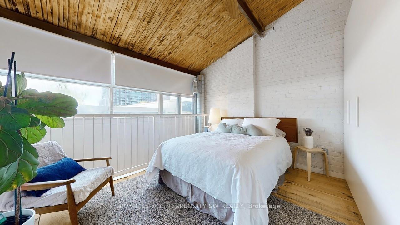 2 Bedrooms Condo at 284 St Helens, Toronto For sale
