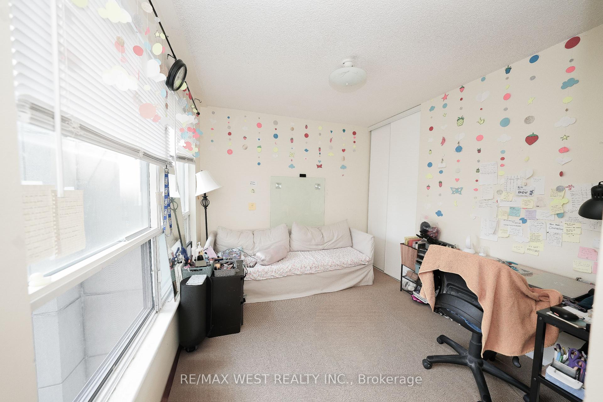 2 Bedrooms Condo at 1470 Midland, Toronto For sale