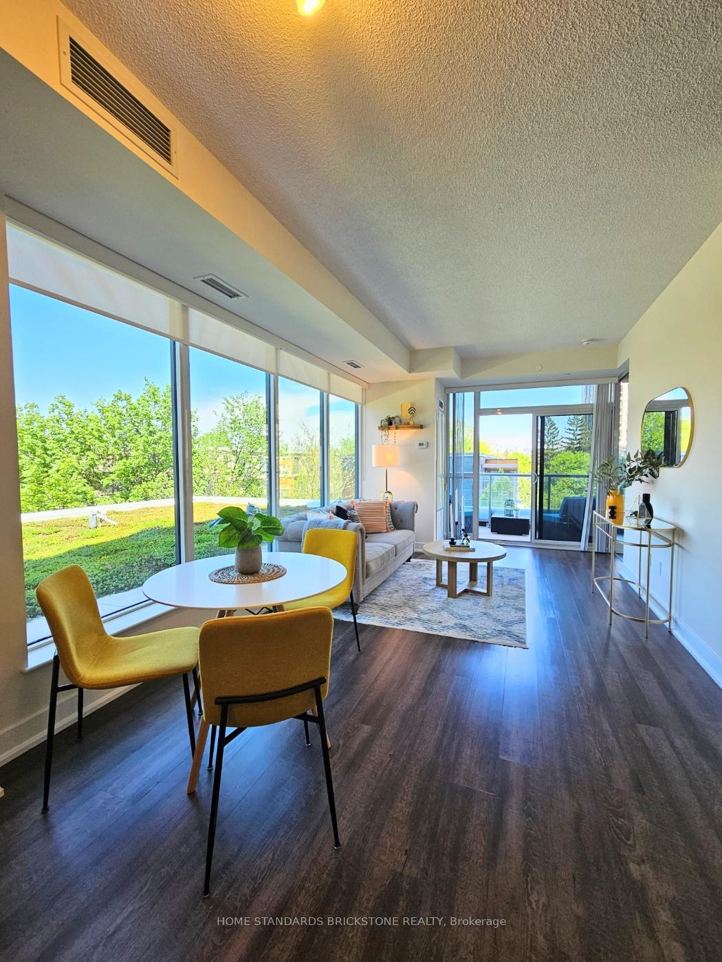 2 Bedrooms Condo at 88 Sheppard, Toronto For sale