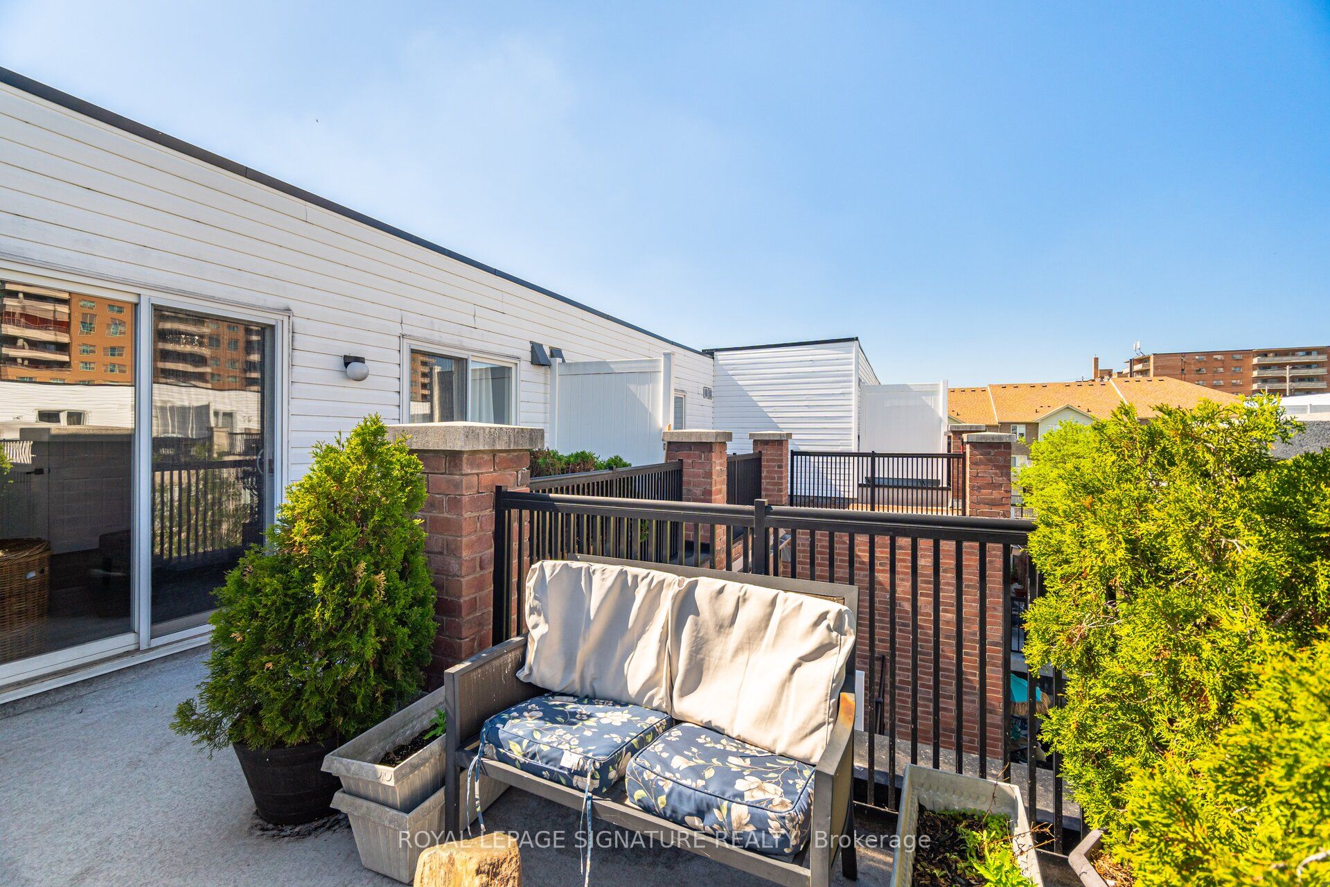 3031 Finch Avenue W, #2023