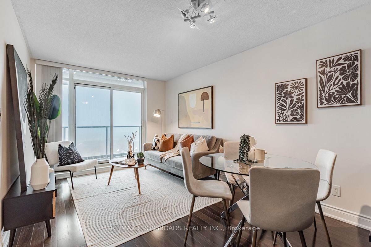 253 South Park Road, #909