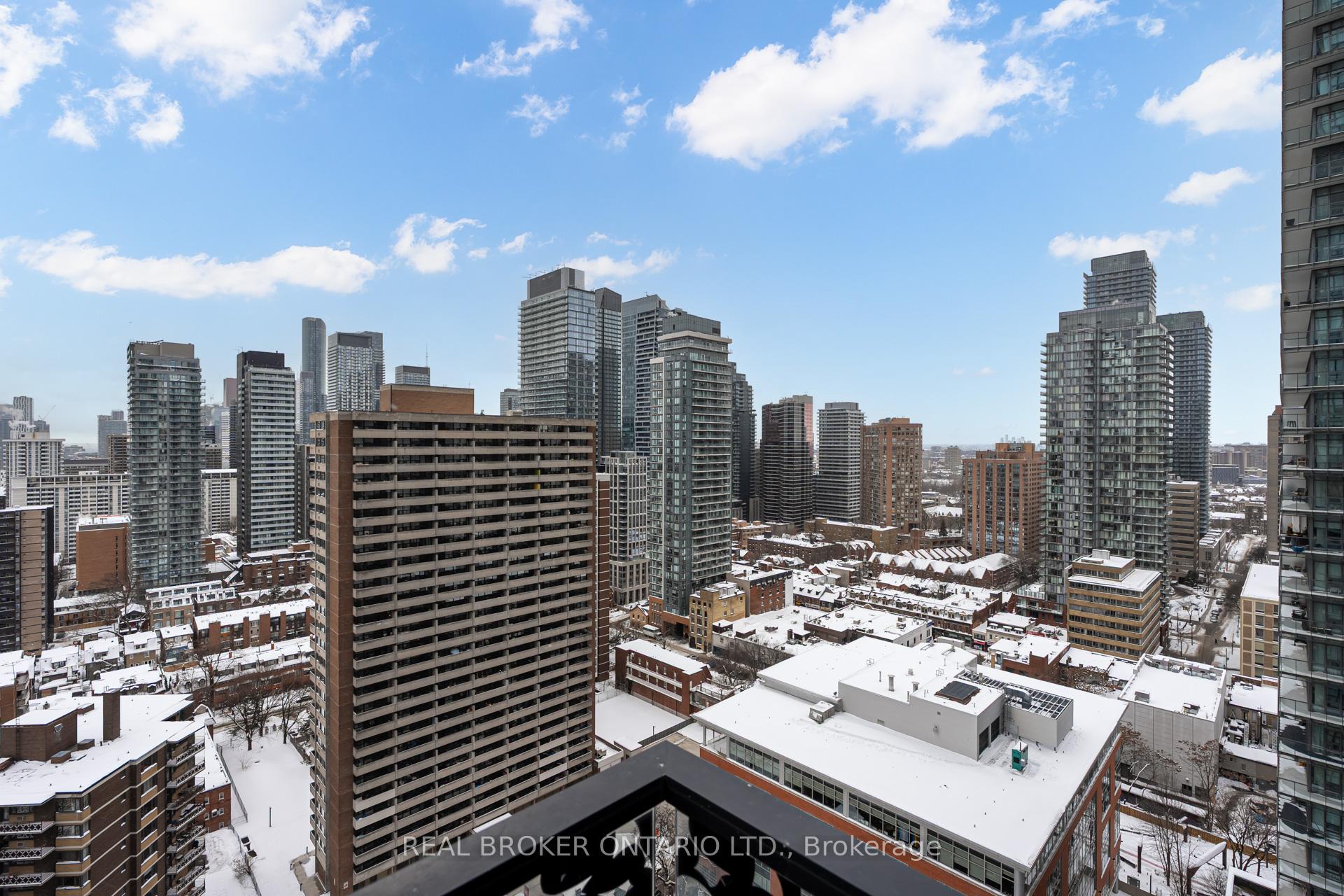 3 Bedrooms Condo at 55 Charles St, Toronto For sale
