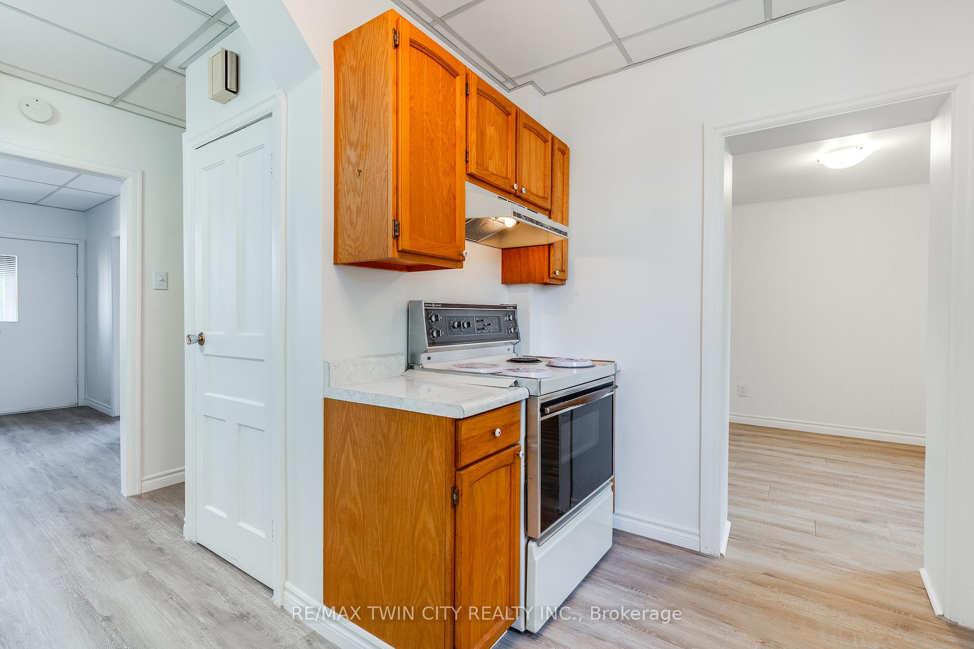 4 Bedrooms Other at 45 East Bend, Hamilton For sale
