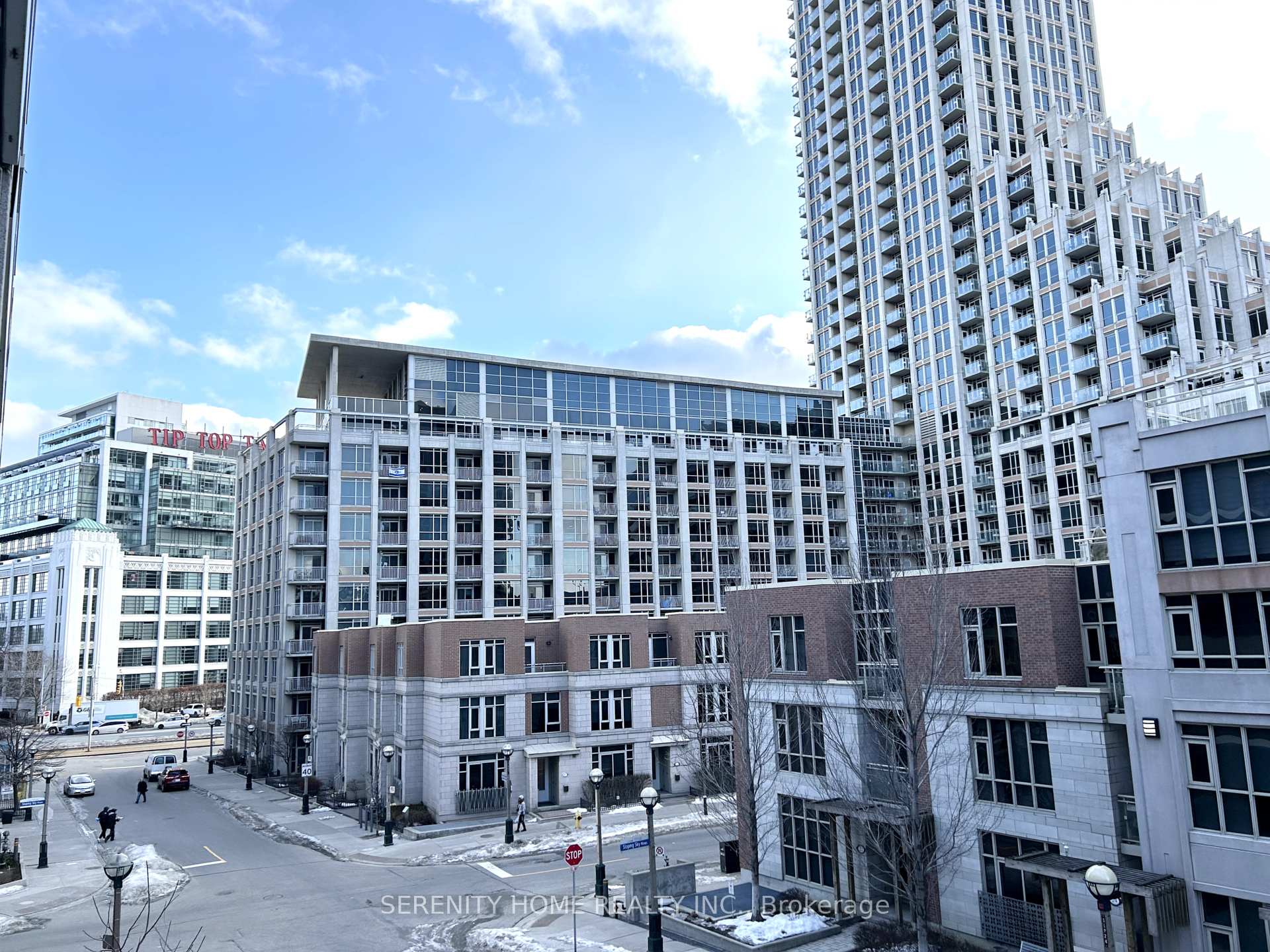 2 Bedrooms Condo at 38 Iannuzzi,  Toronto For sale