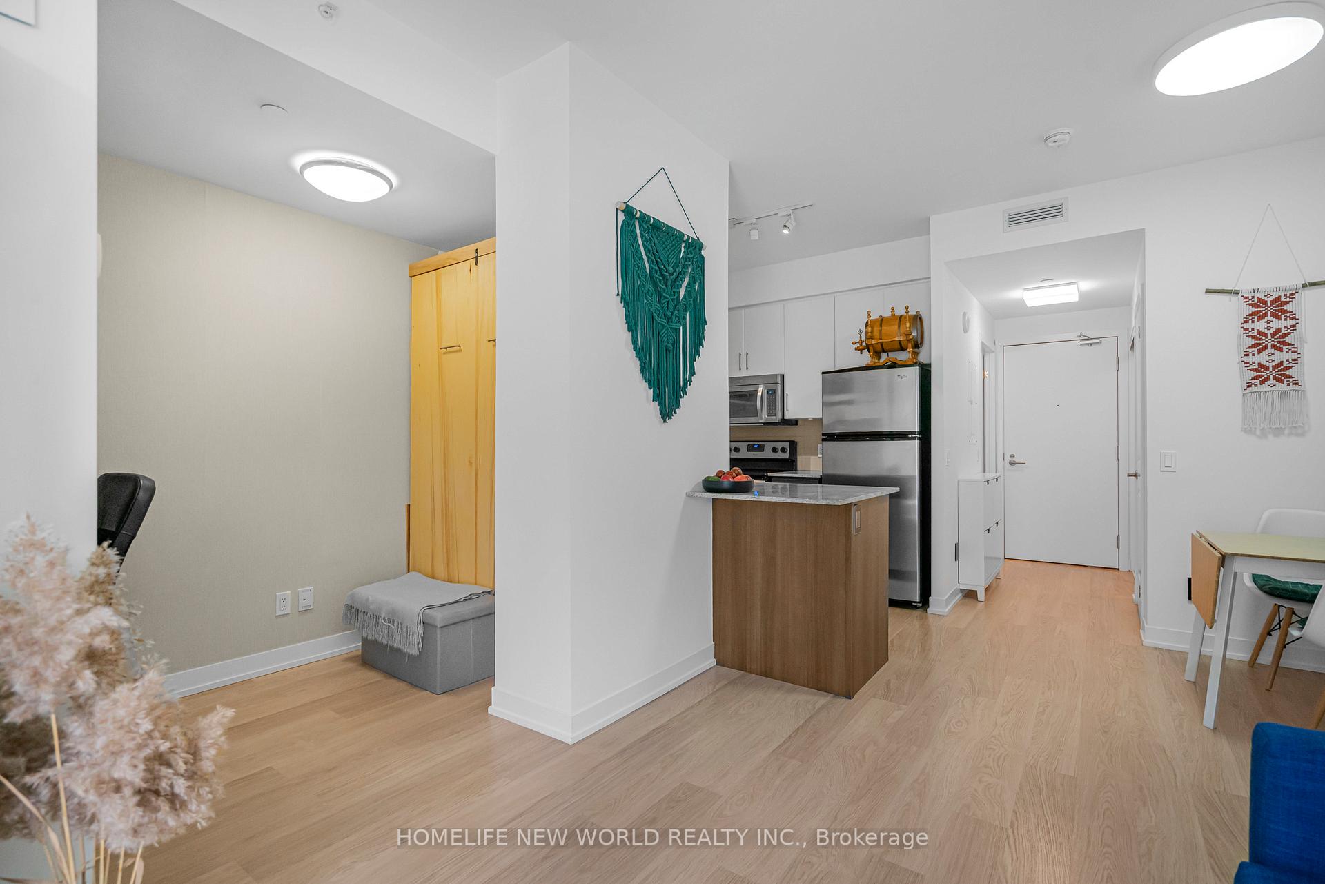 Condo at 8 Fieldway,  Toronto For sale