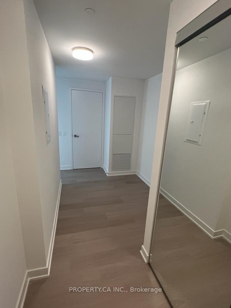3 Bedrooms Condo at 3883 Quartz, Mississauga For sale