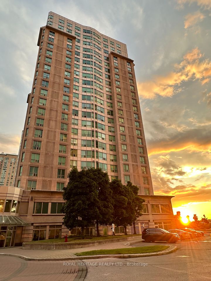 18 Lee Centre