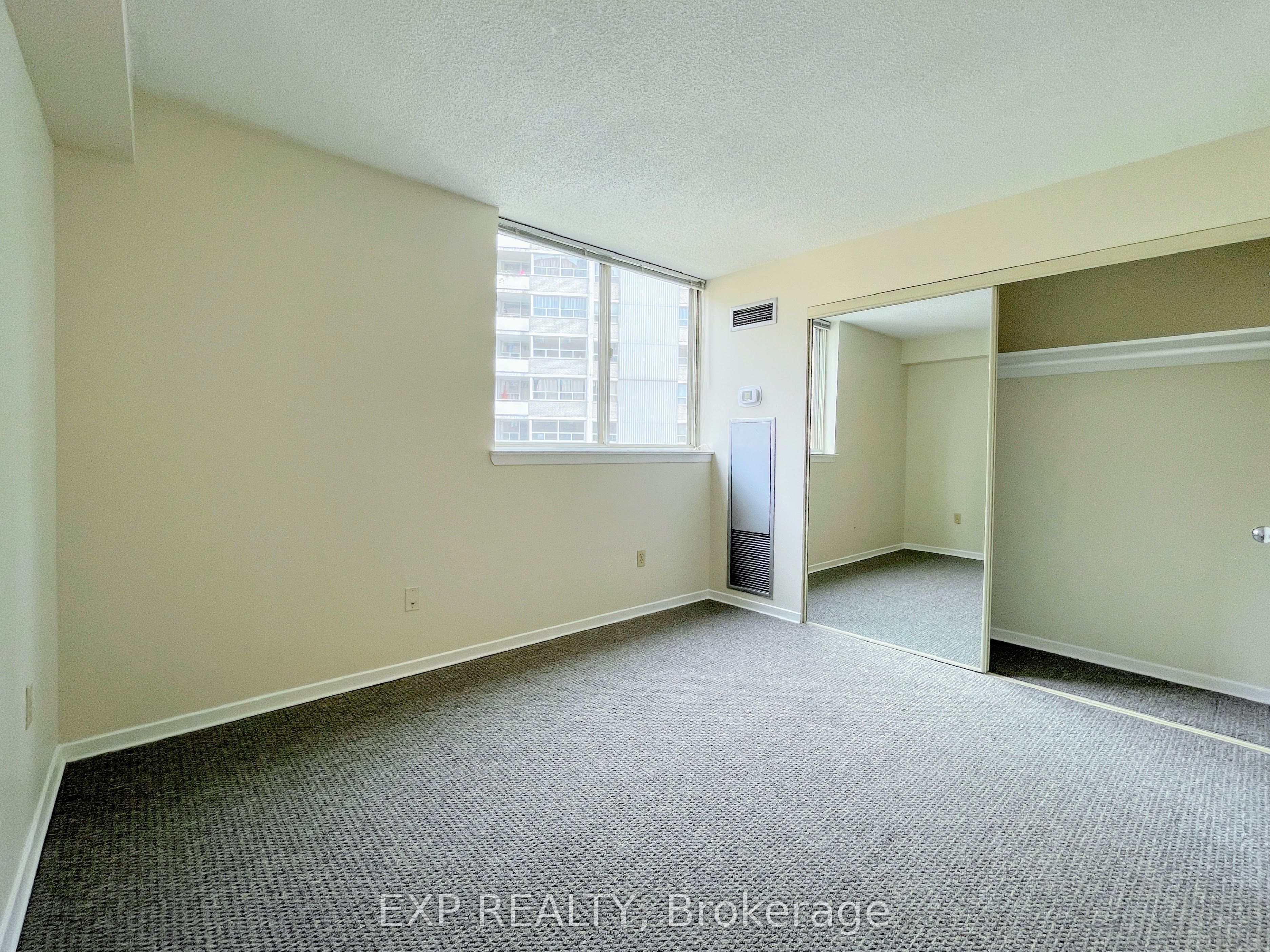 1055 Bay Street, #1802