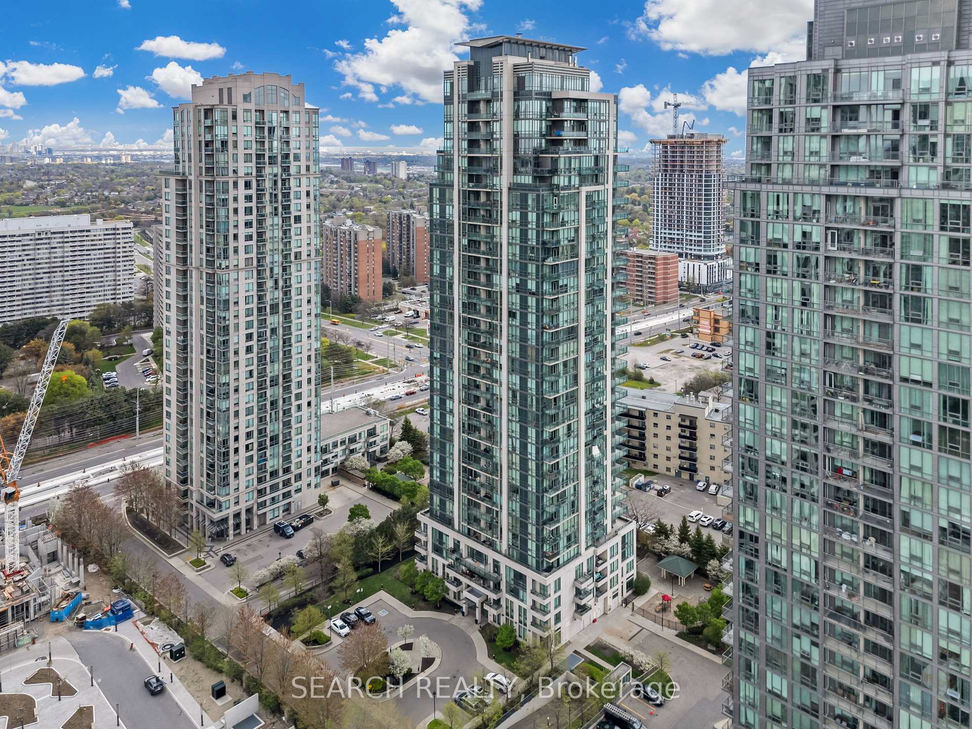 2 Bedrooms Condo at 3515 Kariya, Mississauga For sale