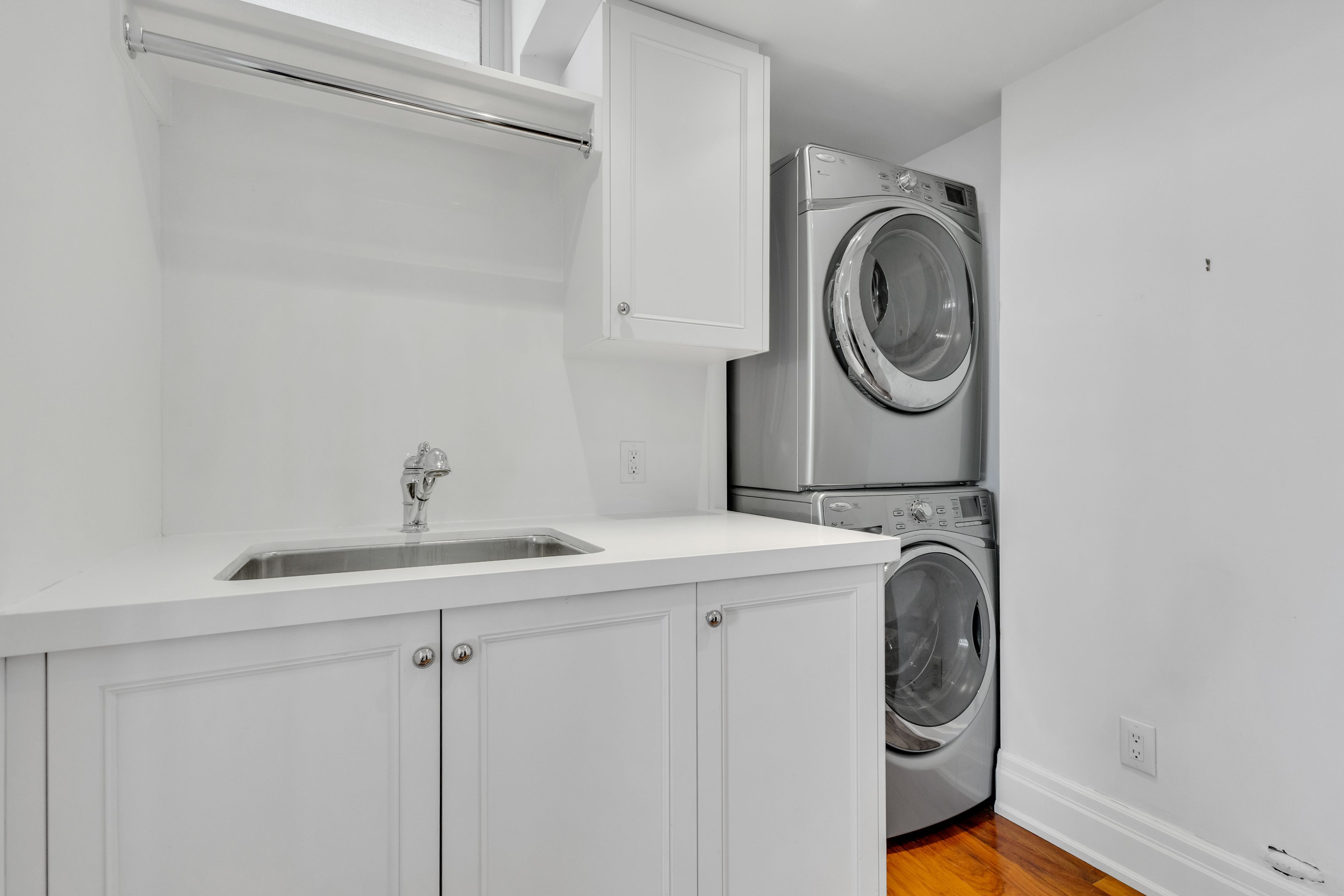 2600 Bathurst Street 801