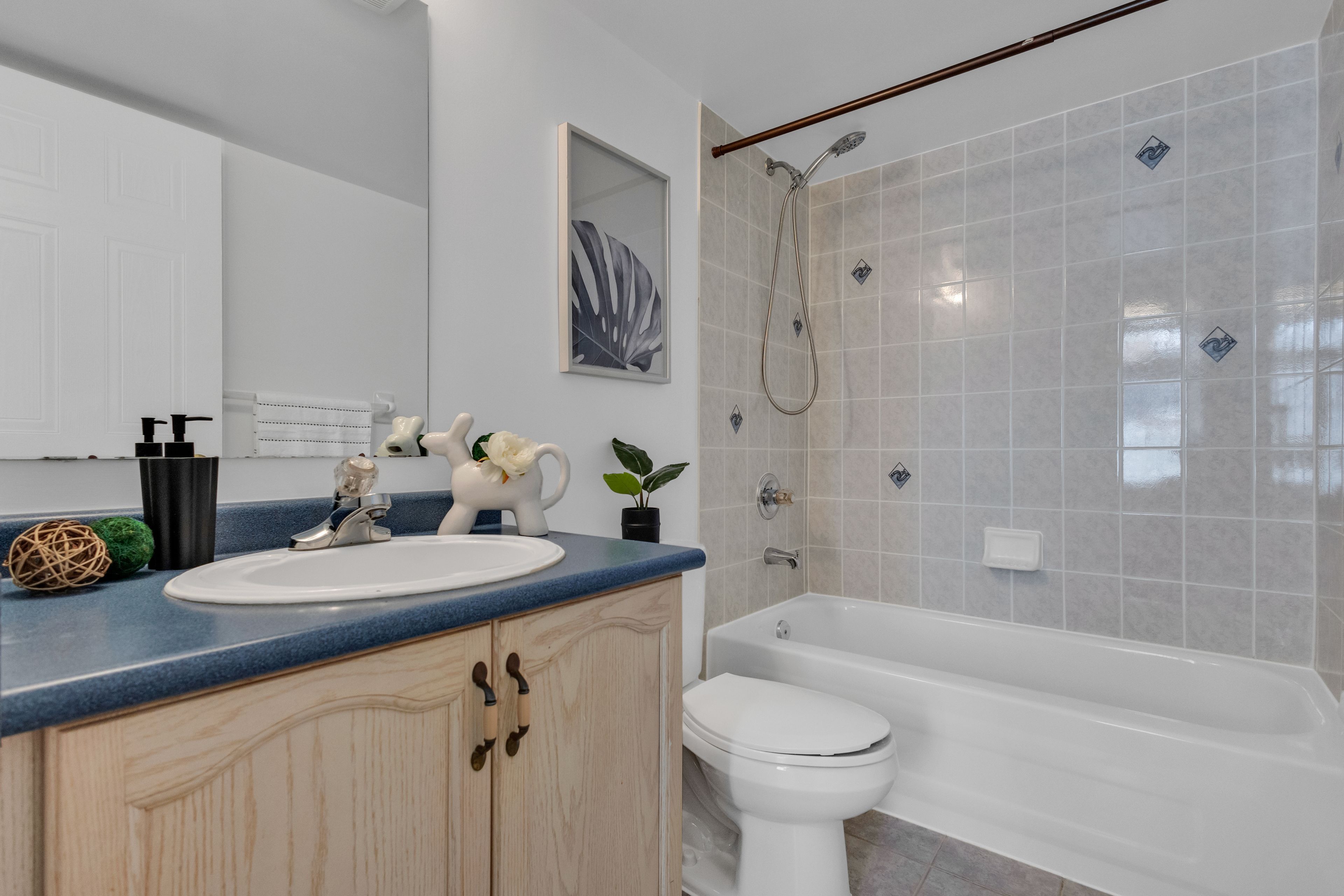 66 Sidney Belsey Crescent 201