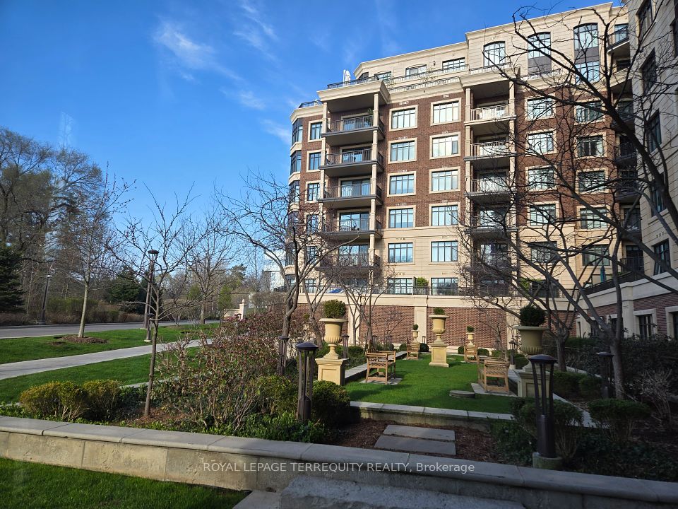 1888 Bayview