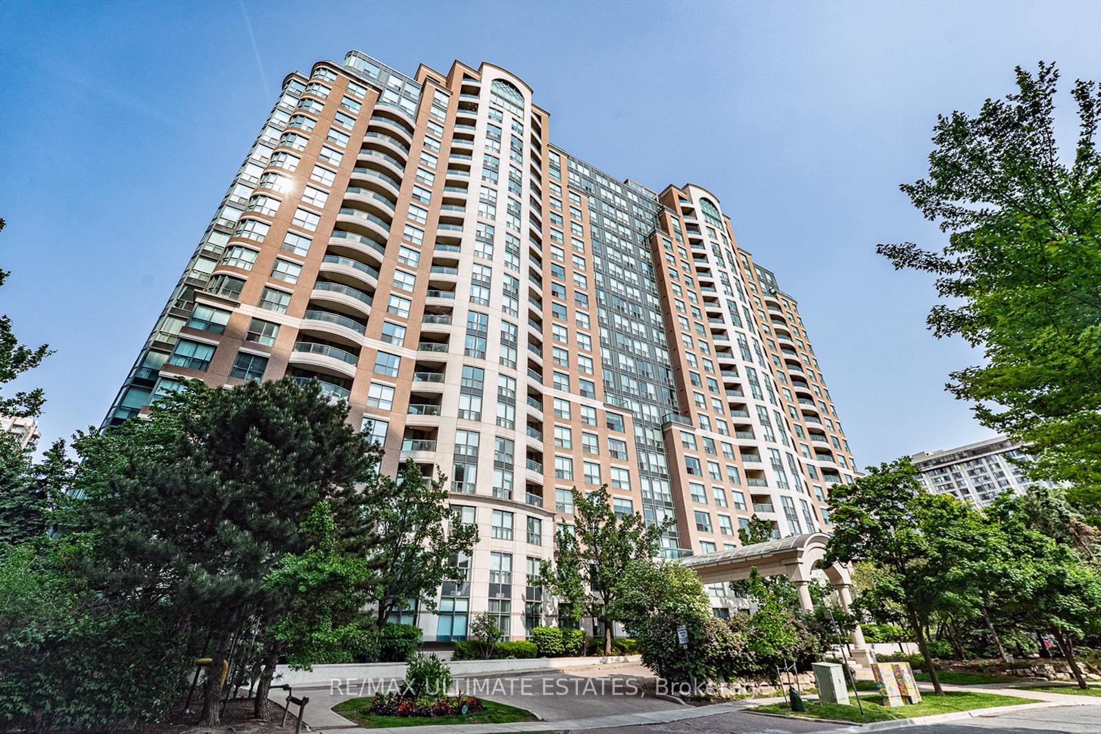 3 Bedrooms Condo at 23 Lorraine, Toronto For sale