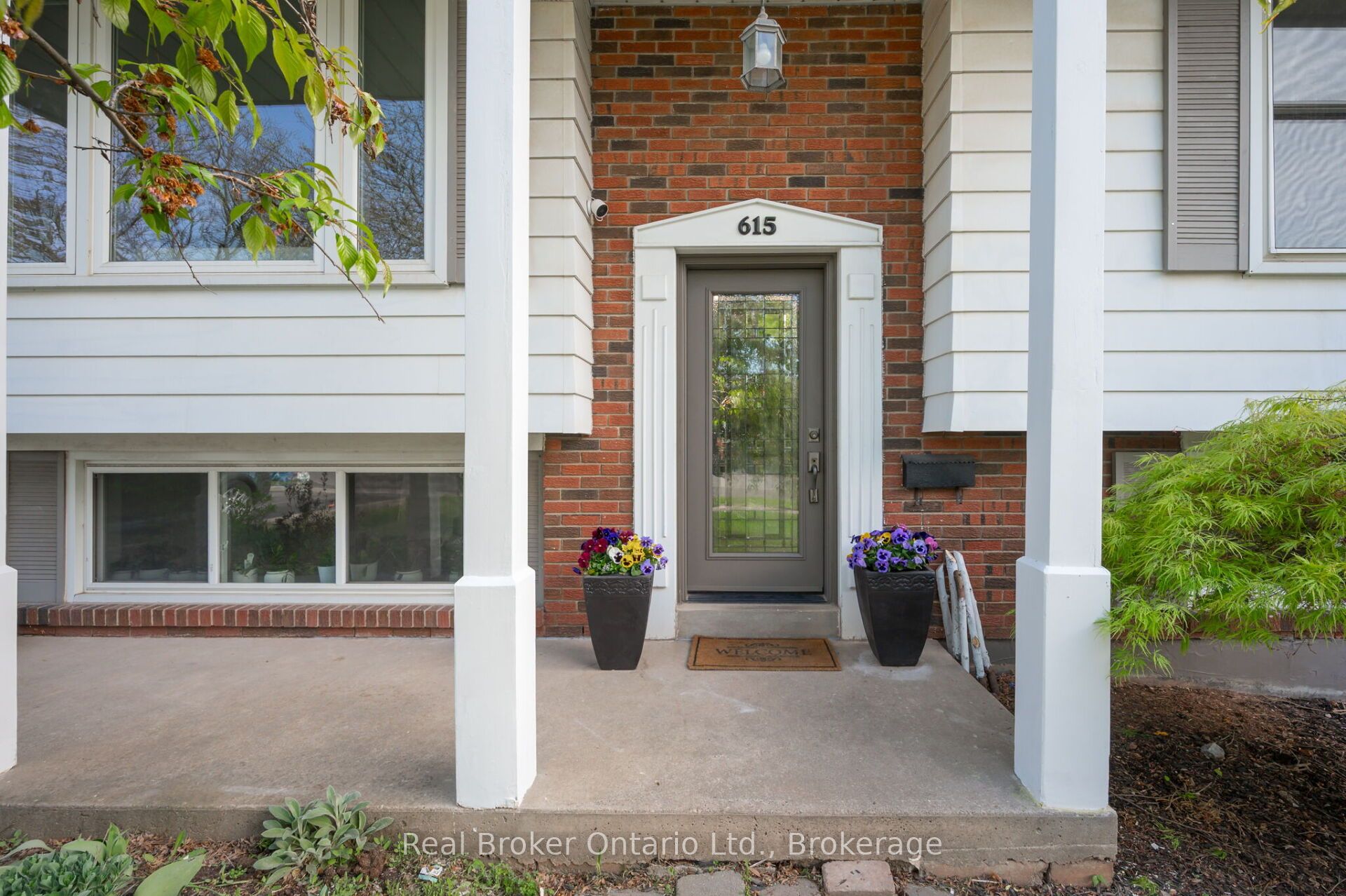 615 Sheraton Road
