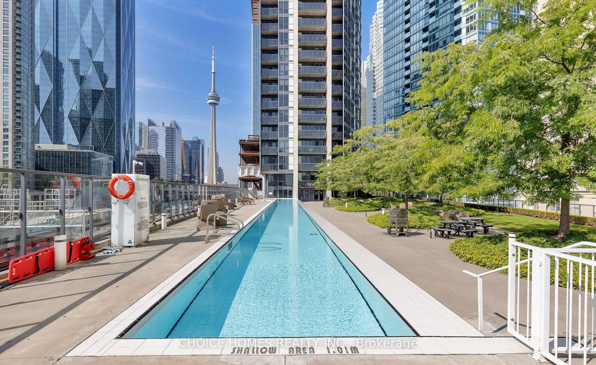 2 Bedrooms Condo at 1 The Esplanade,  Toronto For sale