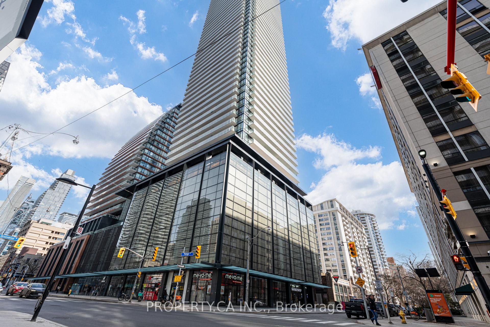 2 Bedrooms Condo at 501 Yonge, Toronto For sale