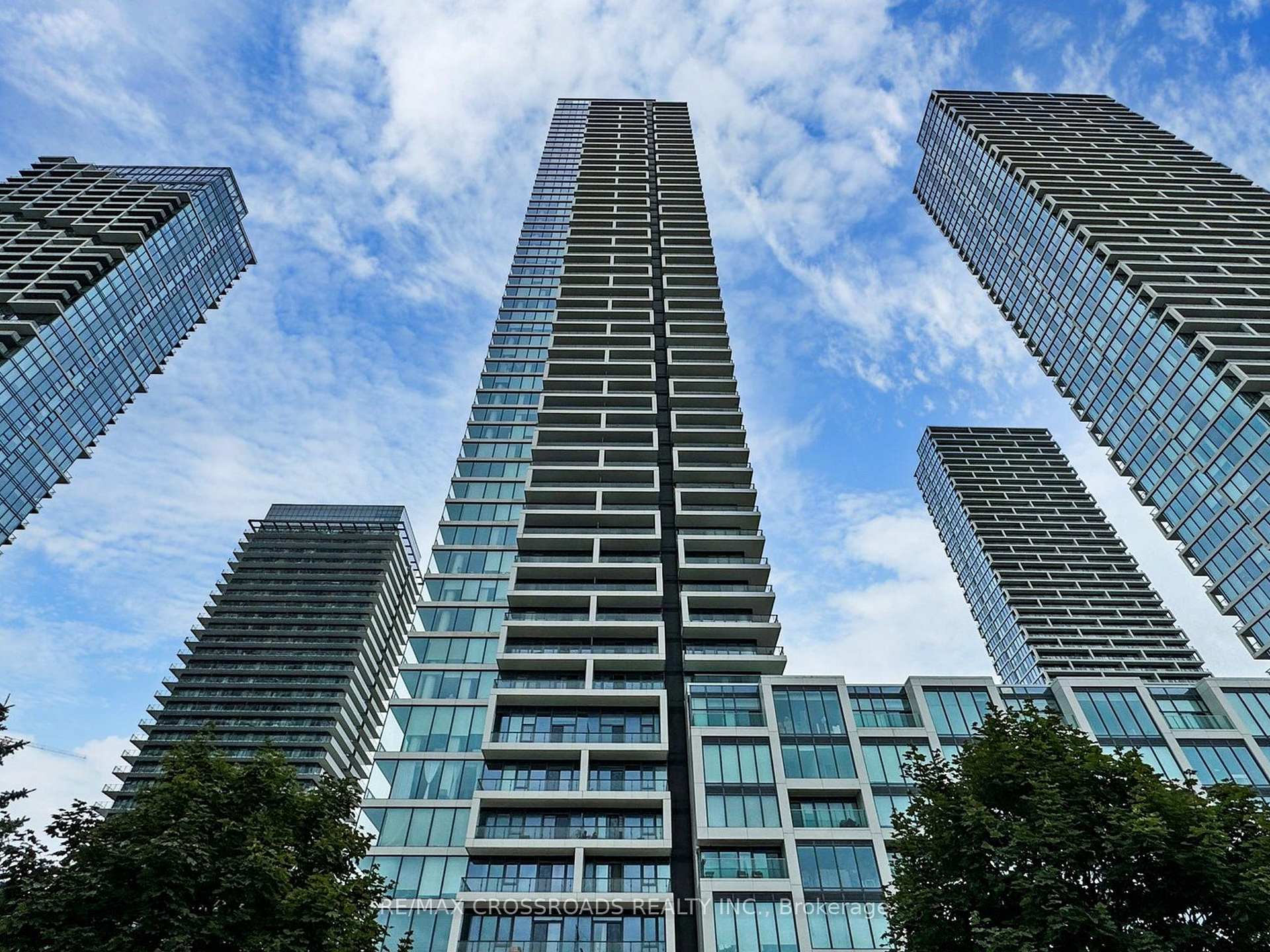 1 Bedroom Condo at 950 Portage, Vaughan For sale