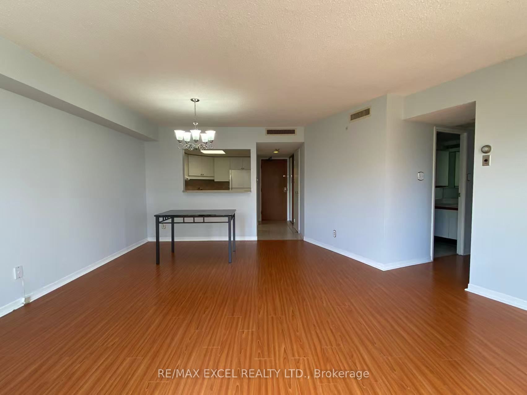 150 Alton Towers Circle, #301
