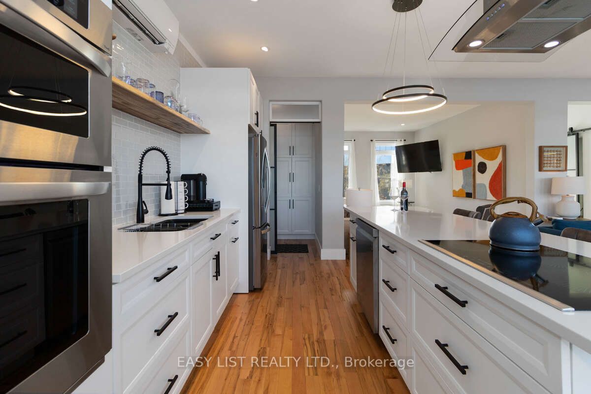 693 Mason Beach Road, #3