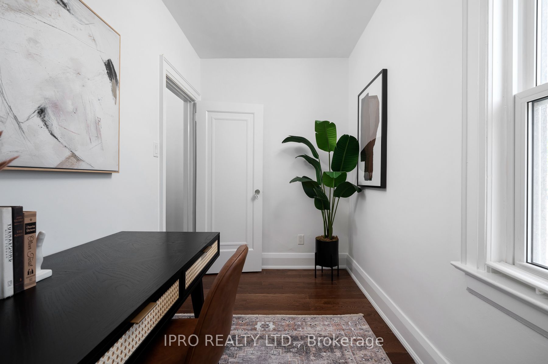 12 Mortimer Avenue