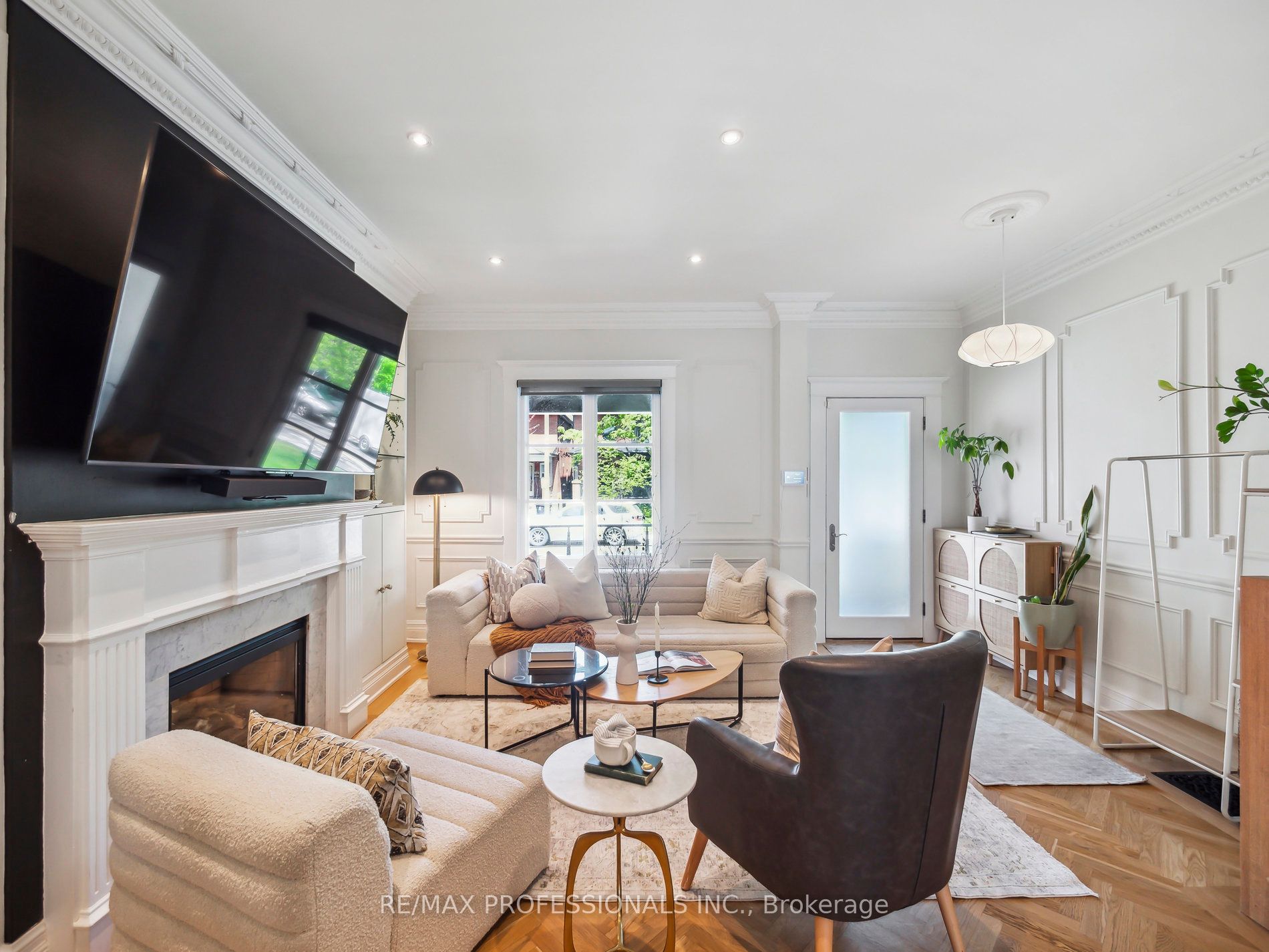137 Galley Avenue