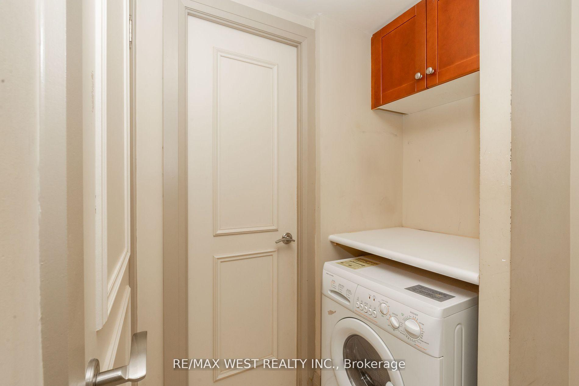 1 Bedroom Condo at 2737 Keele, Toronto For sale