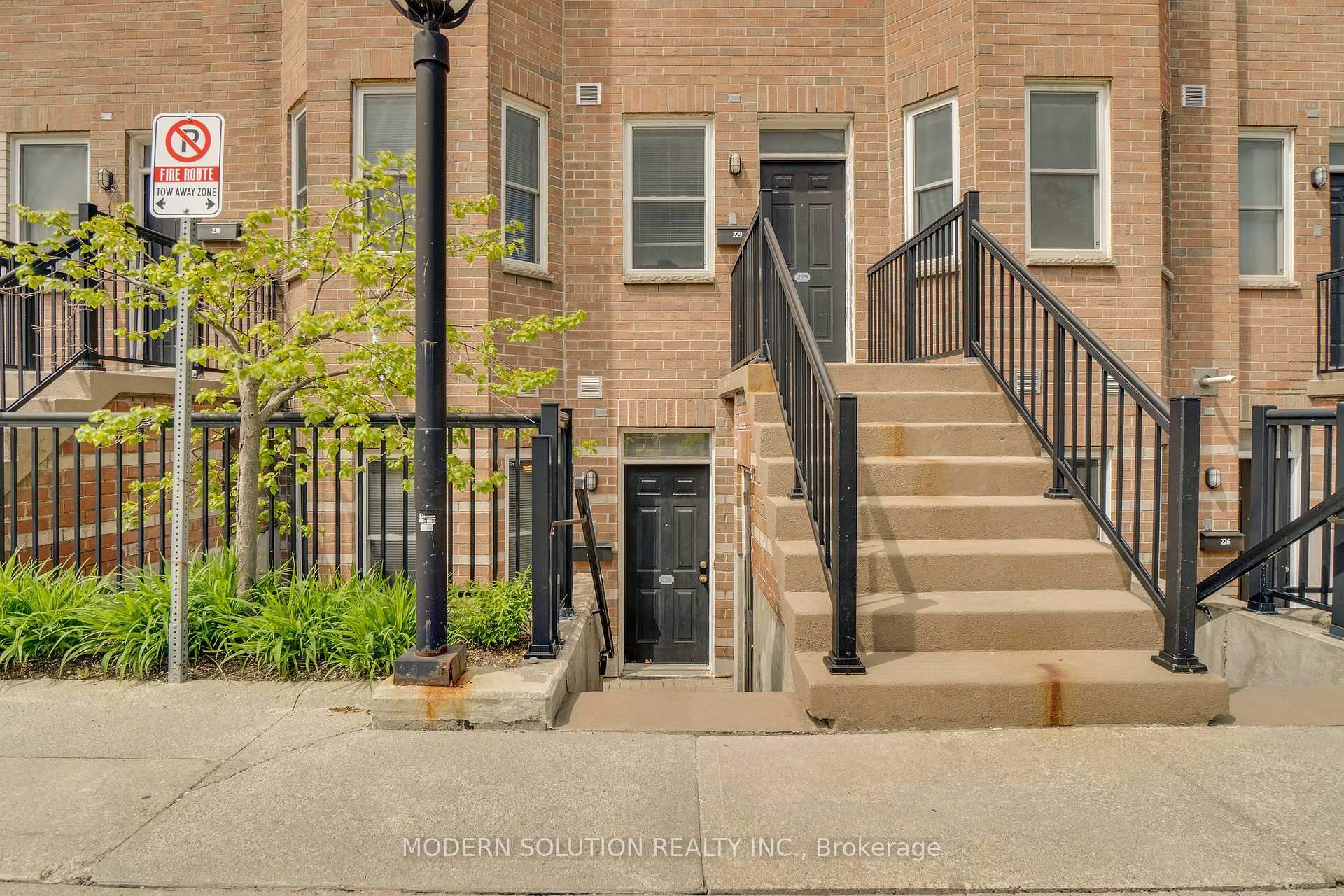 2 Bedrooms Condo at 760 Lawrence, Toronto For sale