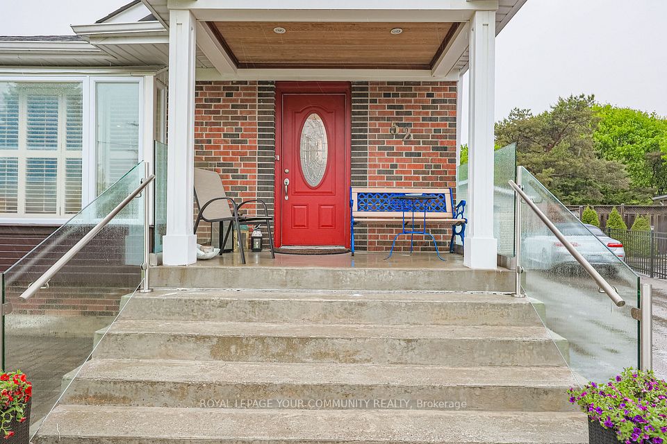 52 Princeway Drive, Toronto, ON M1R 2W1