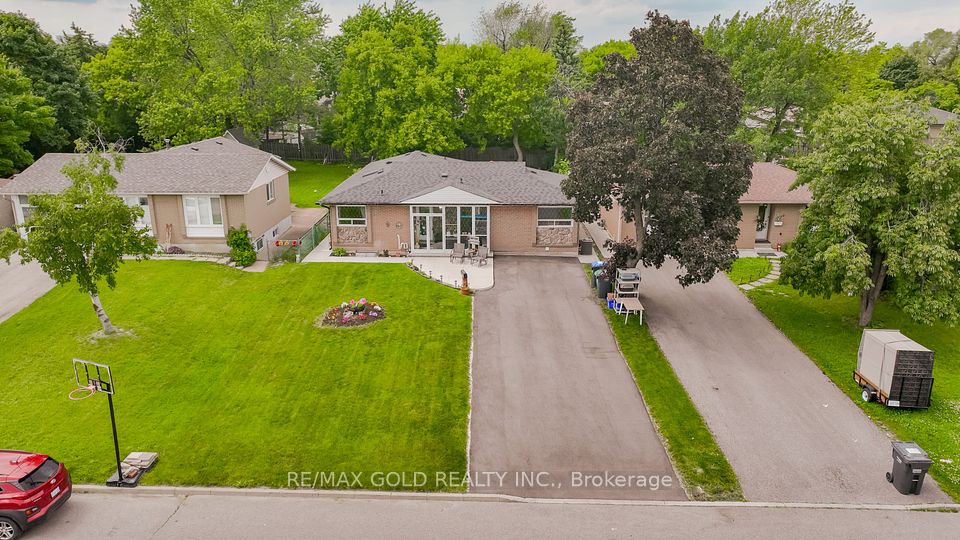 48 Drury Crescent