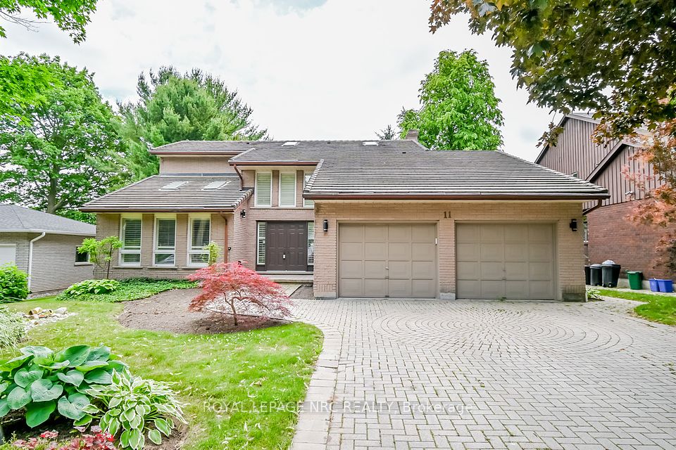 11 Forest Hill