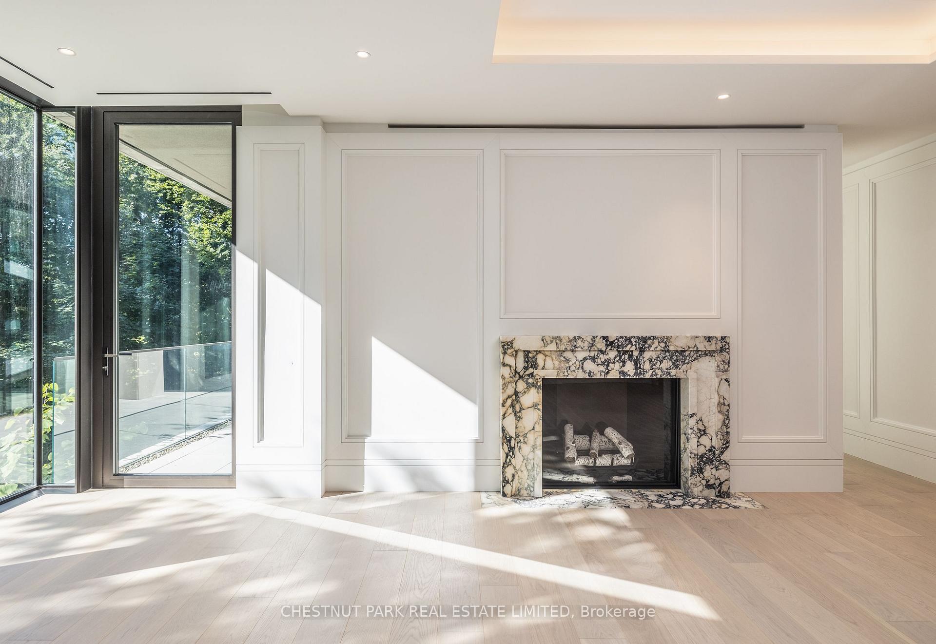 2 Bedrooms Condo at 7 Dale, Toronto For sale