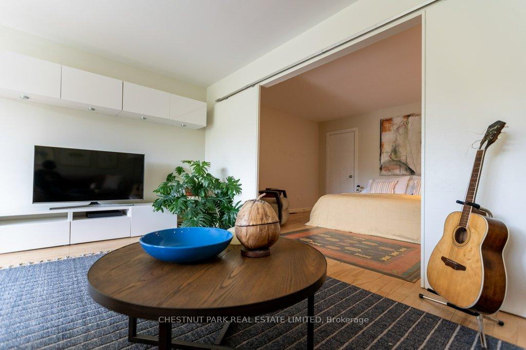 2 Bedrooms Condo at 2012 Queen, Toronto For sale