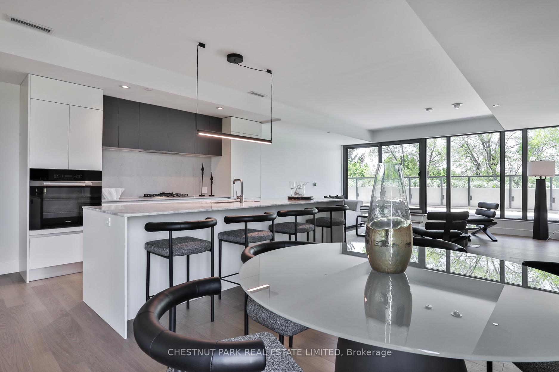 3 Bedrooms Condo at 1414 Bayview, Toronto For sale