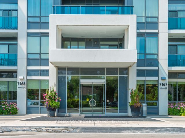 7167 Yonge