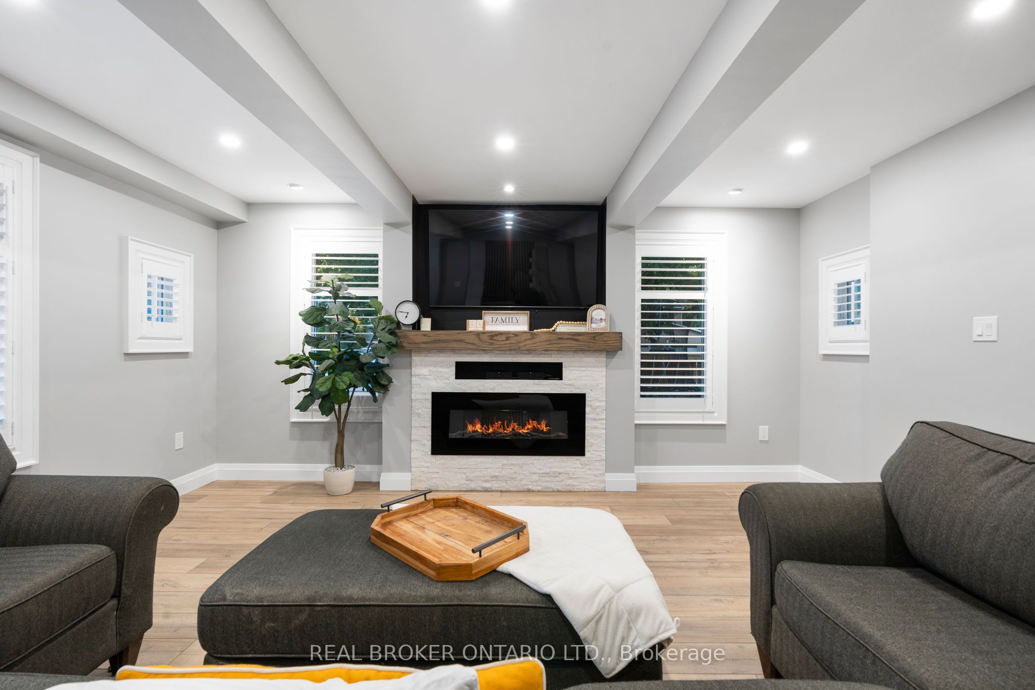3 Oak Ridge Court