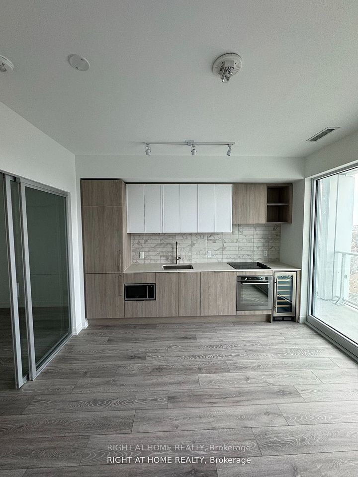 2020 Bathurst Street