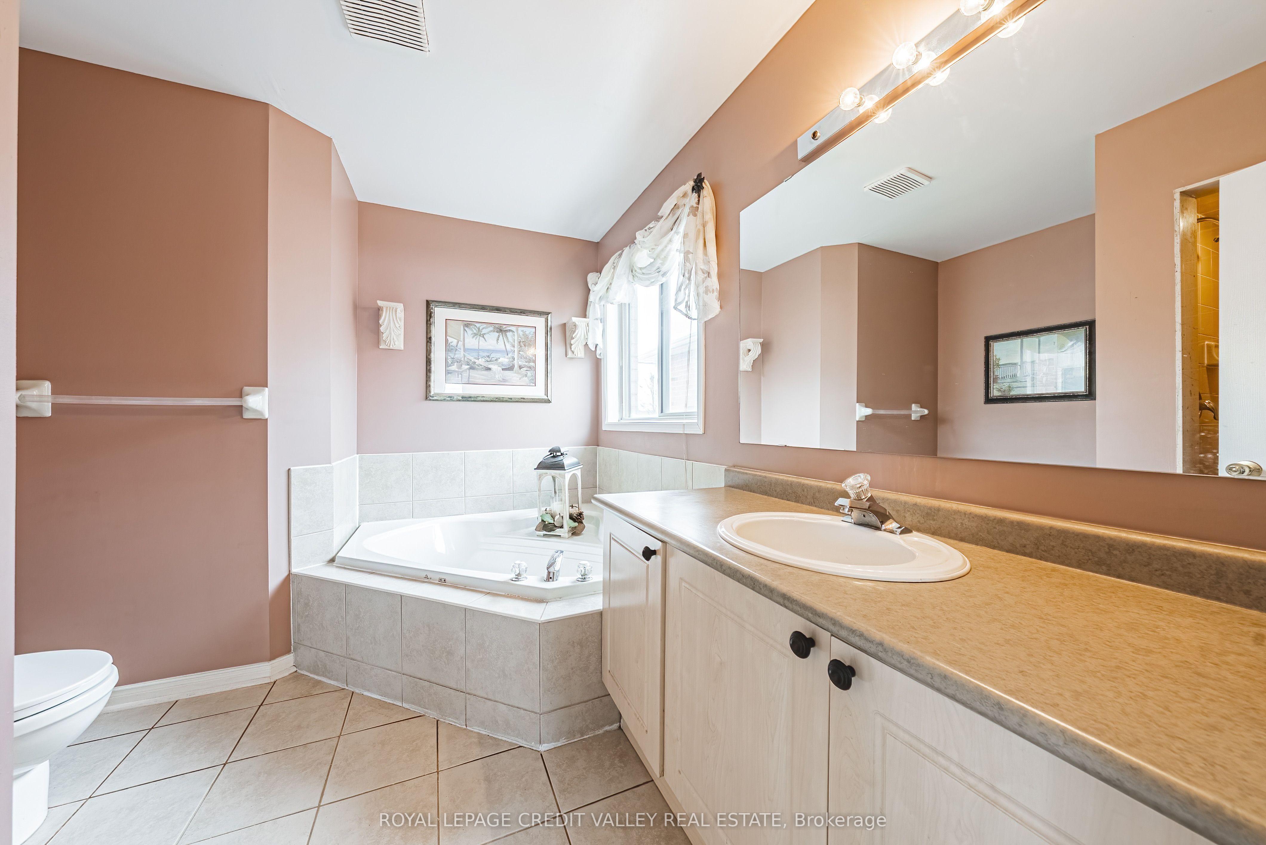 13 Brookstone Court