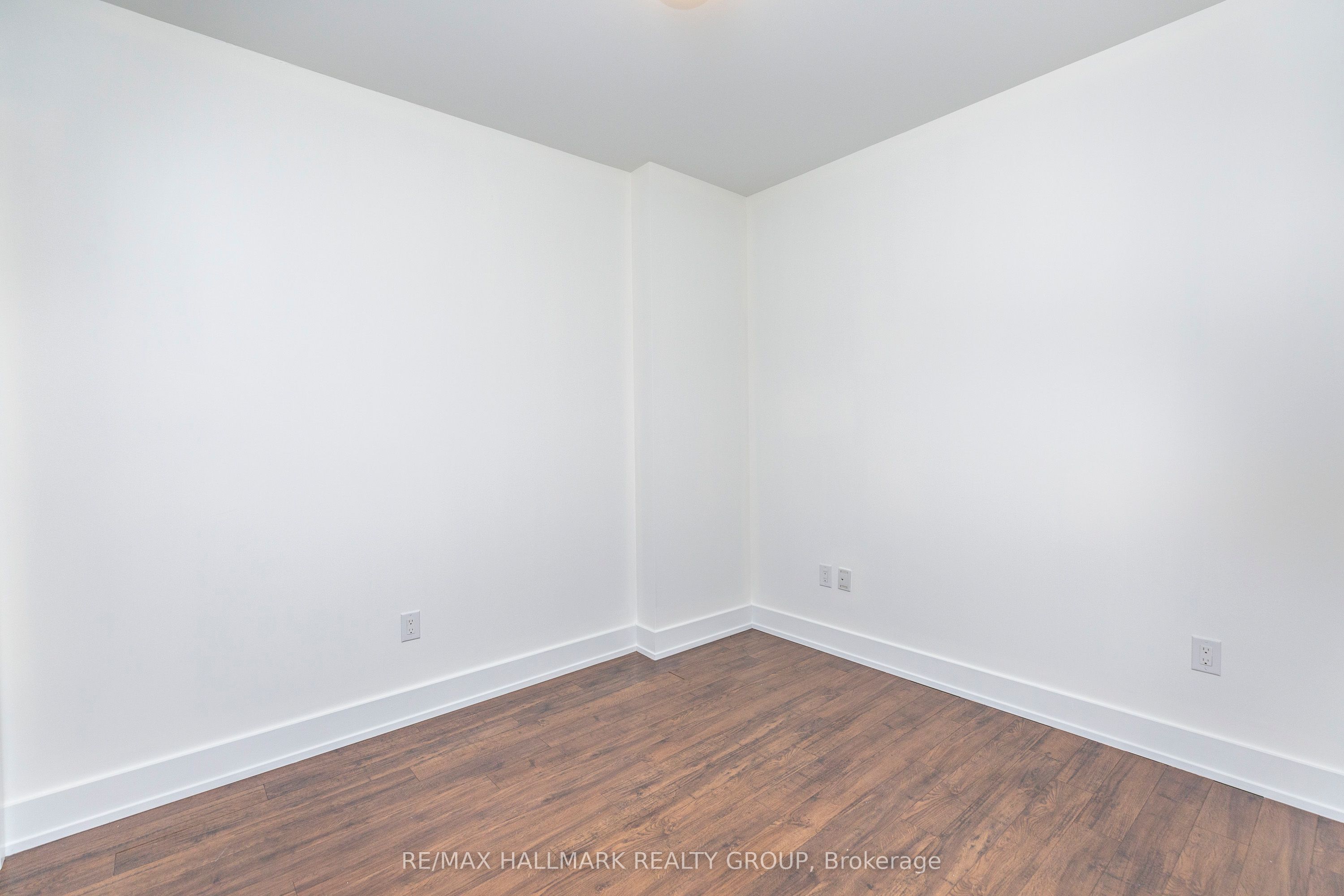 100 Champagne Avenue S #403, Dows Lake - Civic Hospital and Area 4503 - West Centre Town