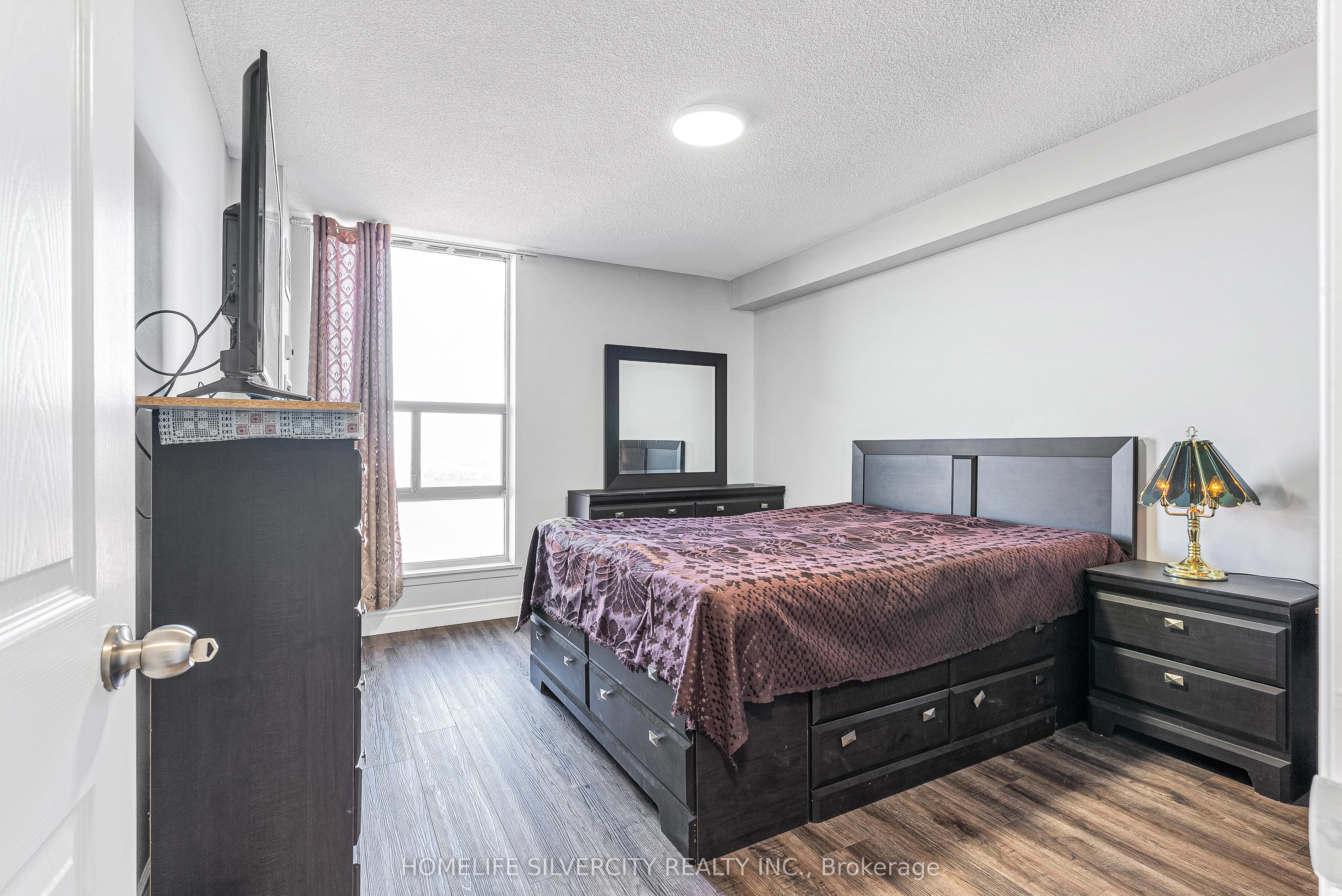 18 Knightsbridge Road, #2303