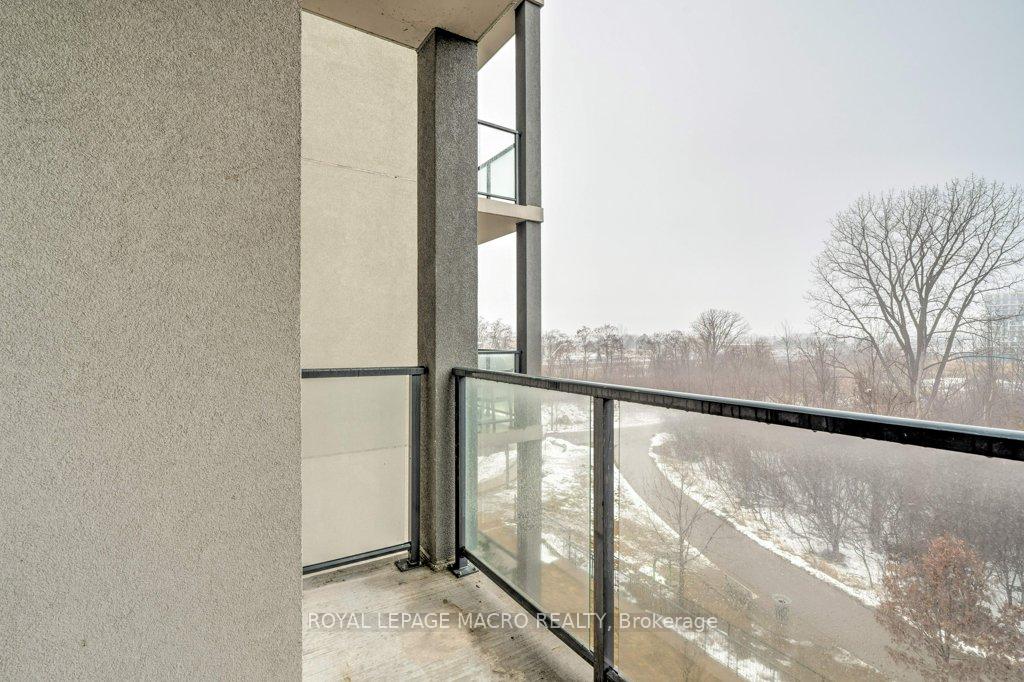 1 Bedroom Condo at 125 Shoreview,  Hamilton For sale