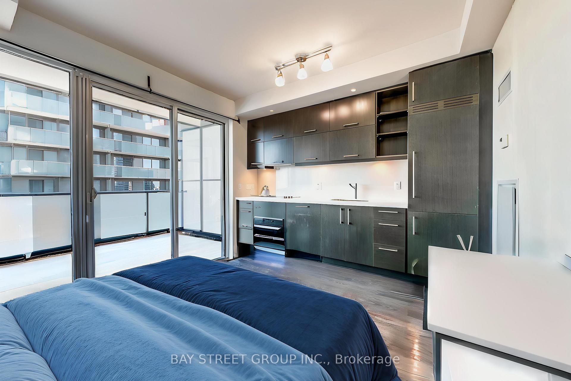 Condo at 1080 Bay, Toronto For sale