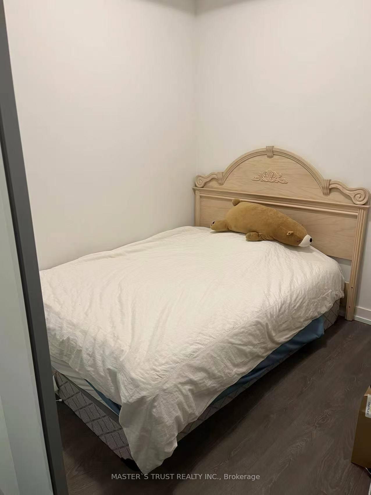 2 Bedrooms Condo at 203 College, Toronto For sale