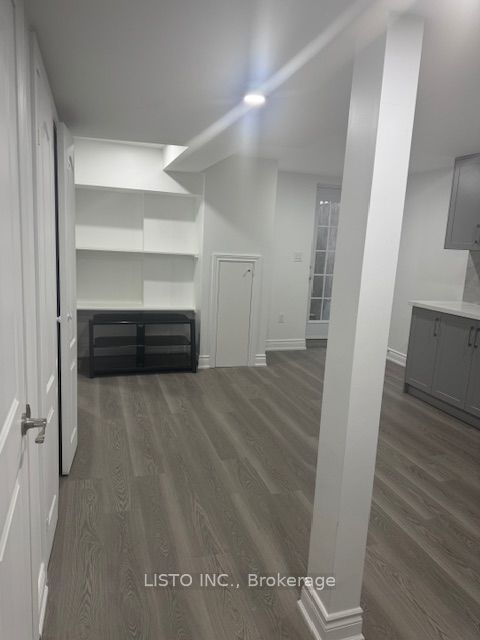 undefined ; MLS ID: E12011613