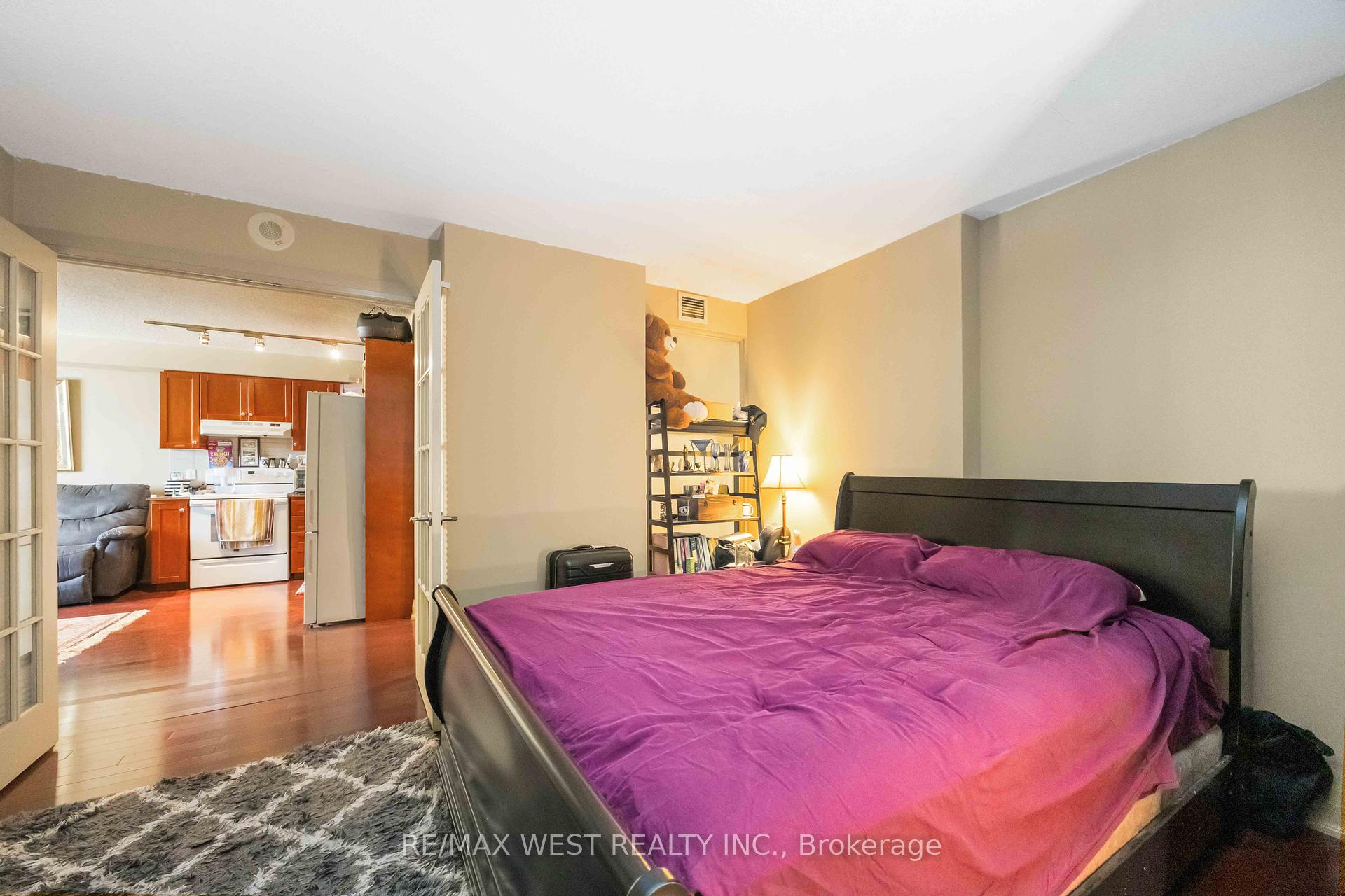1 Bedroom Condo at 2737 Keele, Toronto For sale