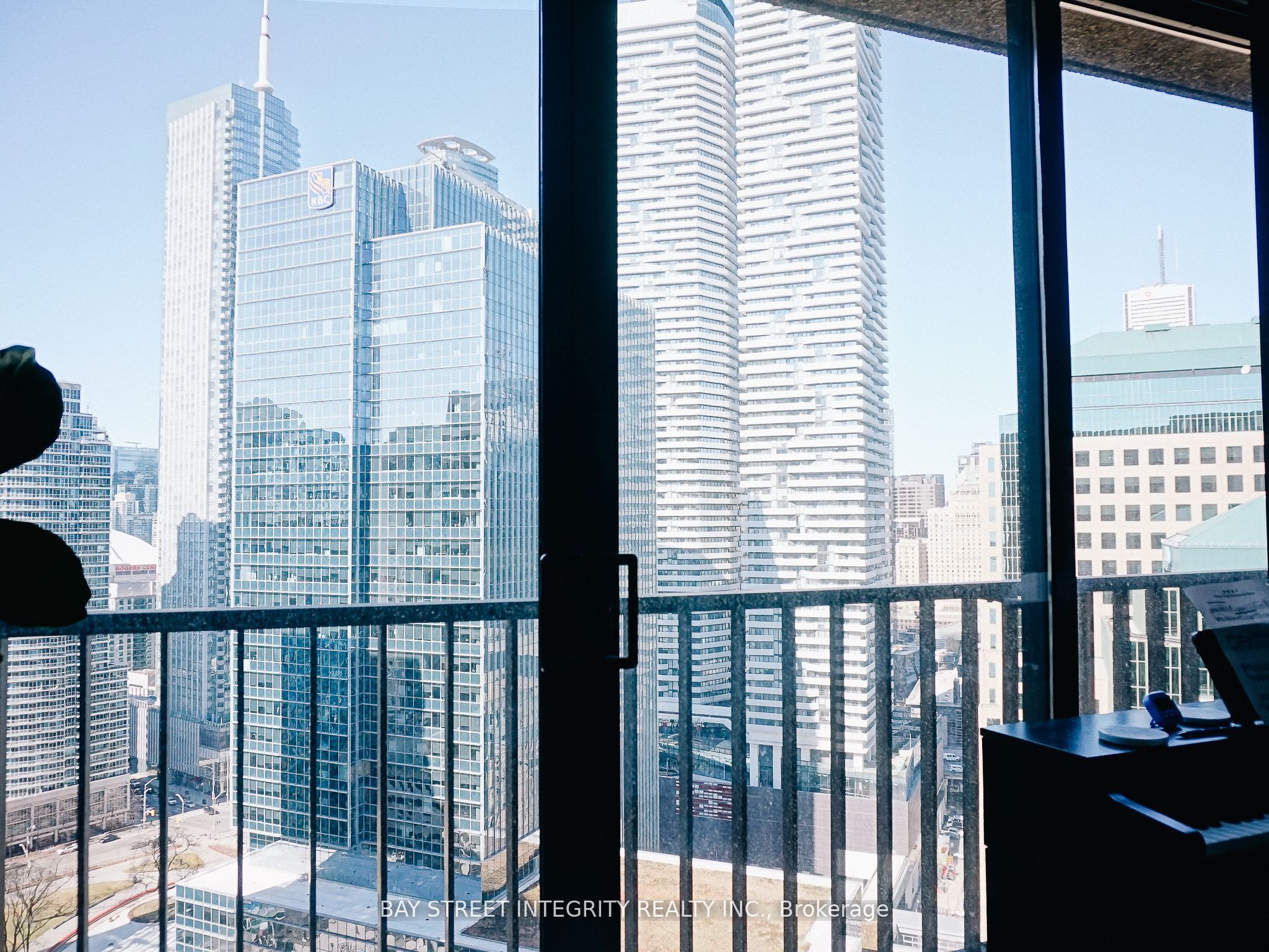 33 Harbour Square, #3013