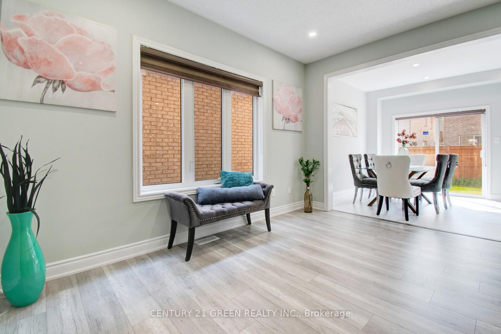 65 Yardley Crescent
